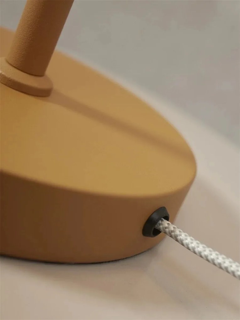 Veioza/Lampa de masa din metal Porto L mustar