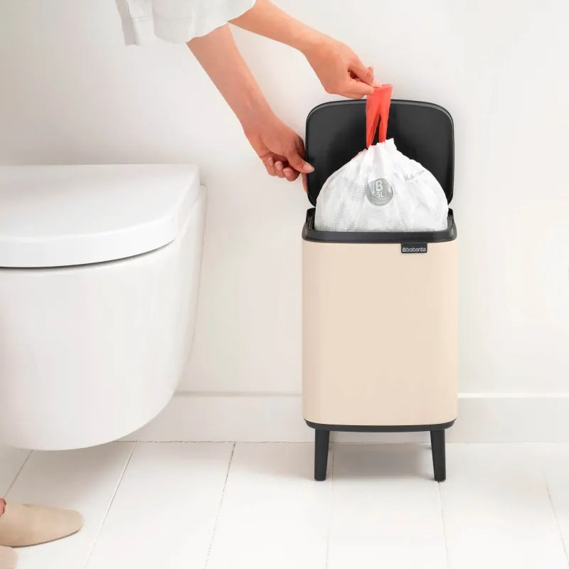 Cos de gunoi Brabantia Bo Small Hi 1010461, 7 l, Deschidere lina si silentioasa, Baza antiderapanta, bej