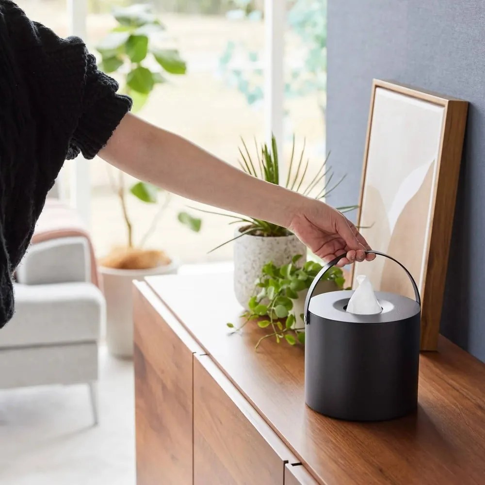 Cutie pentru șervețele din metal Tower – YAMAZAKI