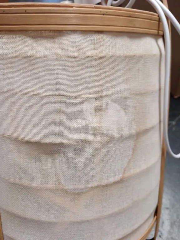 Reducere Lampa suspendata din bambus cu laturi din material textil alb Calitatea II