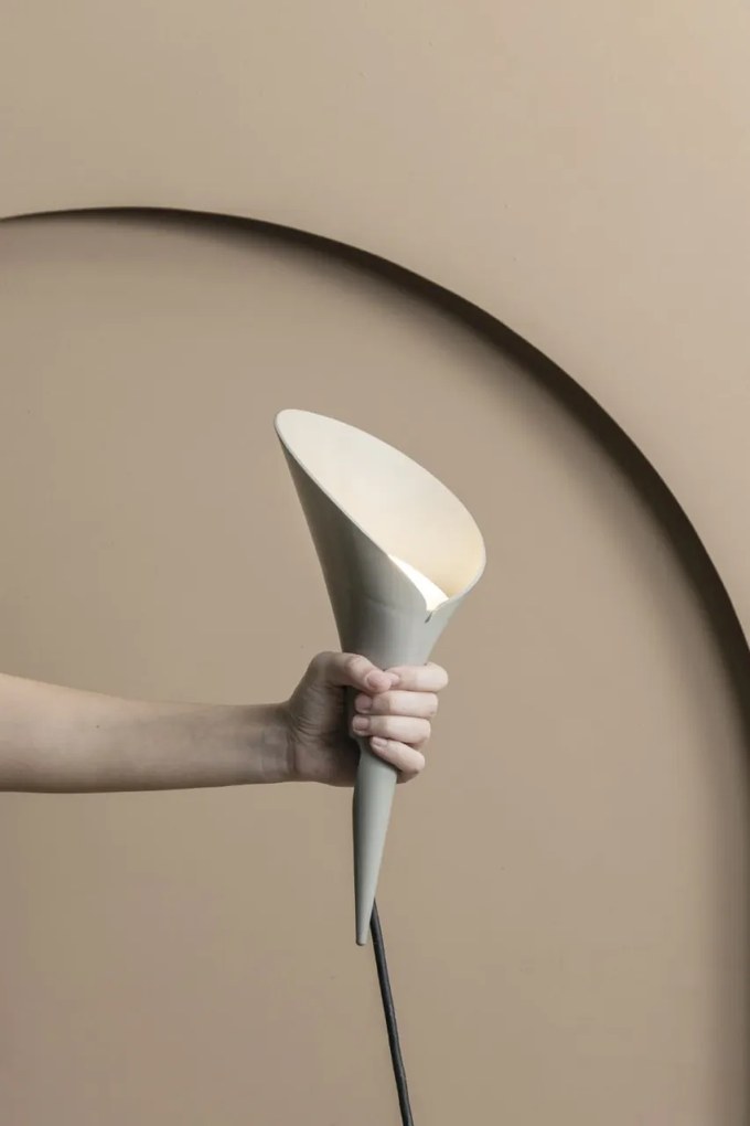 Lampa de exterior decorativa tip tarus IP44 LEAF gri
