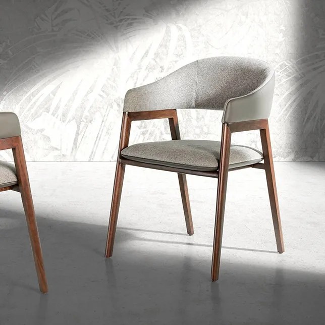 Scaun cu brate tapitat design italian Nogal