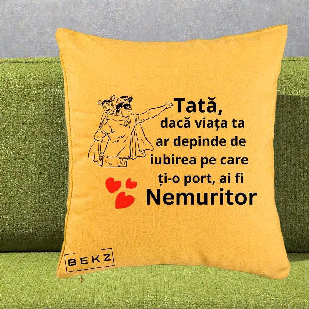 Cadou pentru Tata - Perna Personalizata Tata Nemuritor Supererou cu Masca, 40x40 cm, Galben, Husa Detasabila, Perna Inclusa, BEKZ®