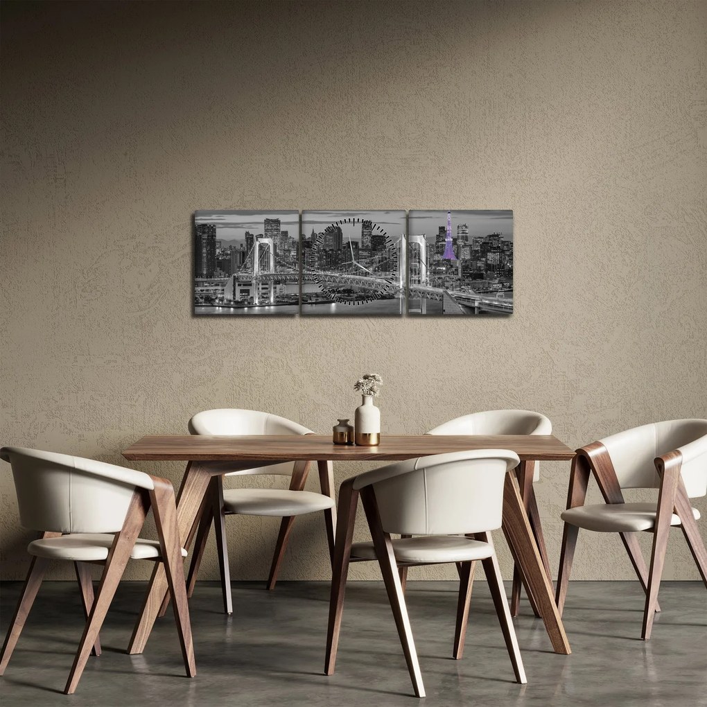 Tablou - Orașul mare cu turnul mov (cu ceas) (90x30 cm)