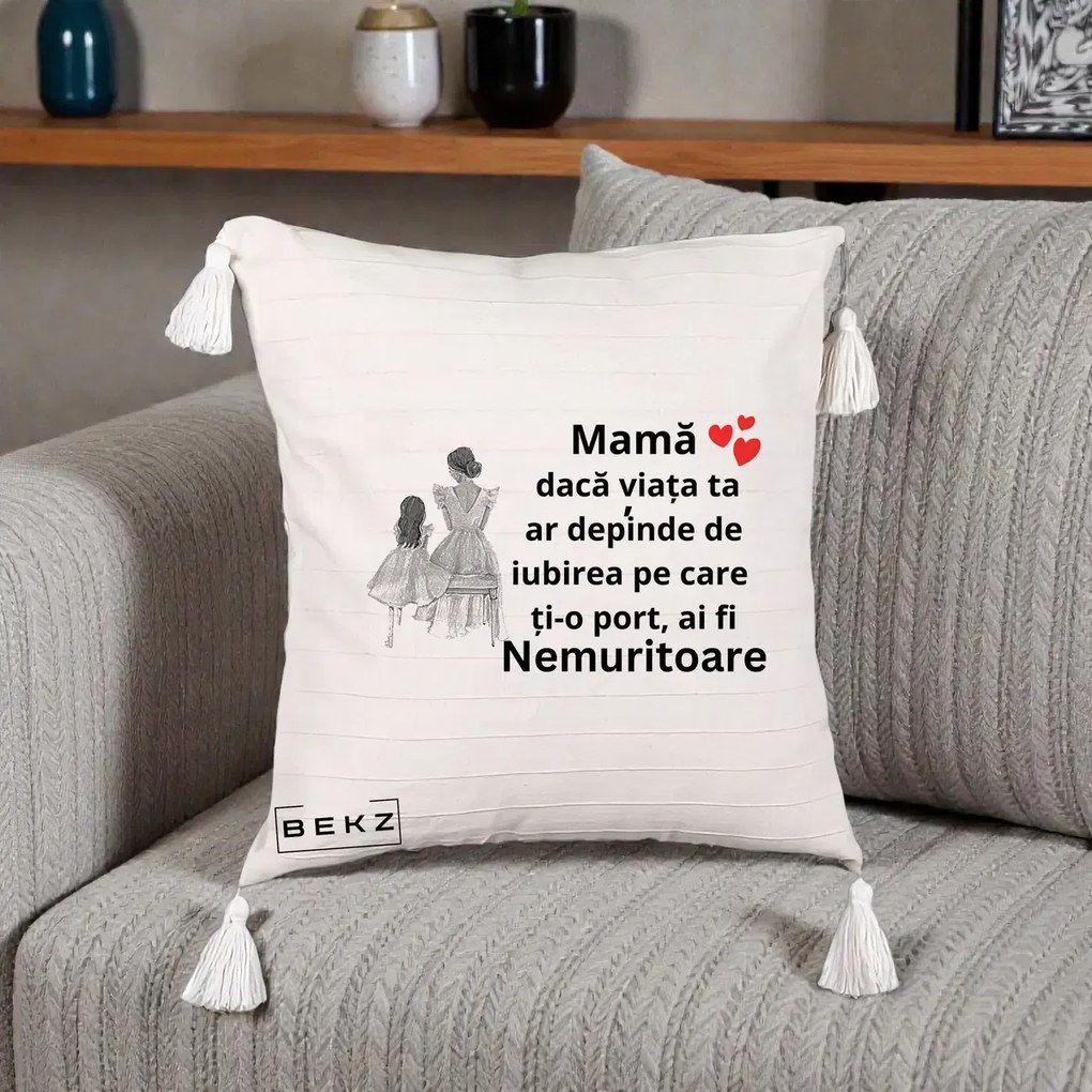 Cadou pentru Mama - Perna Personalizata Mama Nemuritoare Line Art, 40x40 cm, Bej cu Franjuri, Husa Detasabila, Perna Inclusa, BEKZ®