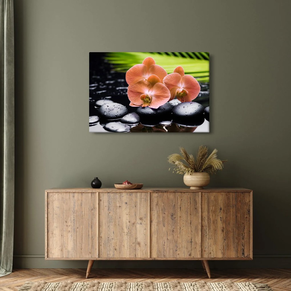 Tablou - Orhidee portocalie cu frunze de palmier (90x60 cm)
