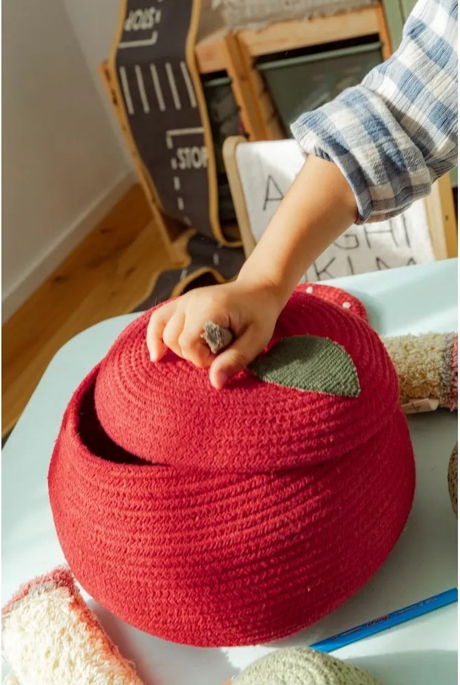 Coș de jucării pentru copii roșu din material textil ø 28x20 cm Apple – Lorena Canals
