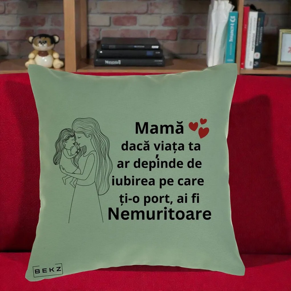 Cadou pentru Mama - Perna Personalizata Mama Nemuritoare cu Copilul in Poala, 40x40 cm, Verde, Husa Detasabila, Perna Inclusa, BEKZ®
