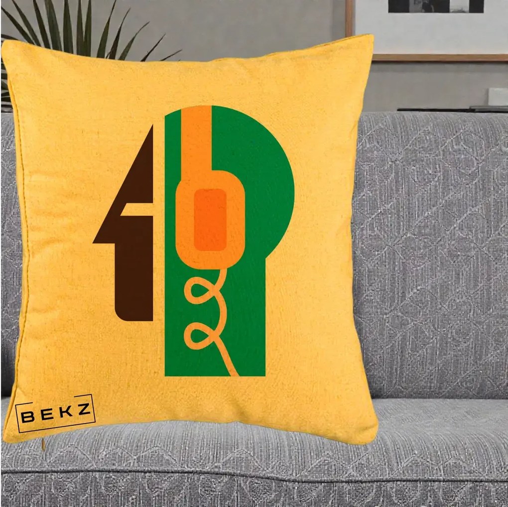 Perna Personalizata Retro Casti Muzicale, 40x40 cm, Galben, Husa Detasabila, Perna Inclusa, BEKZ®
