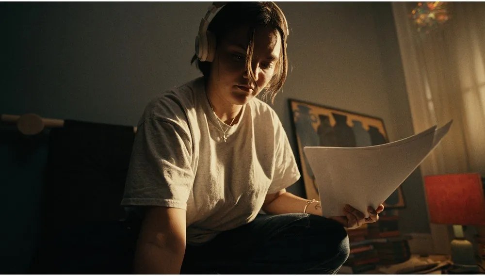 Fotoliu bej Hooked – Karup Design