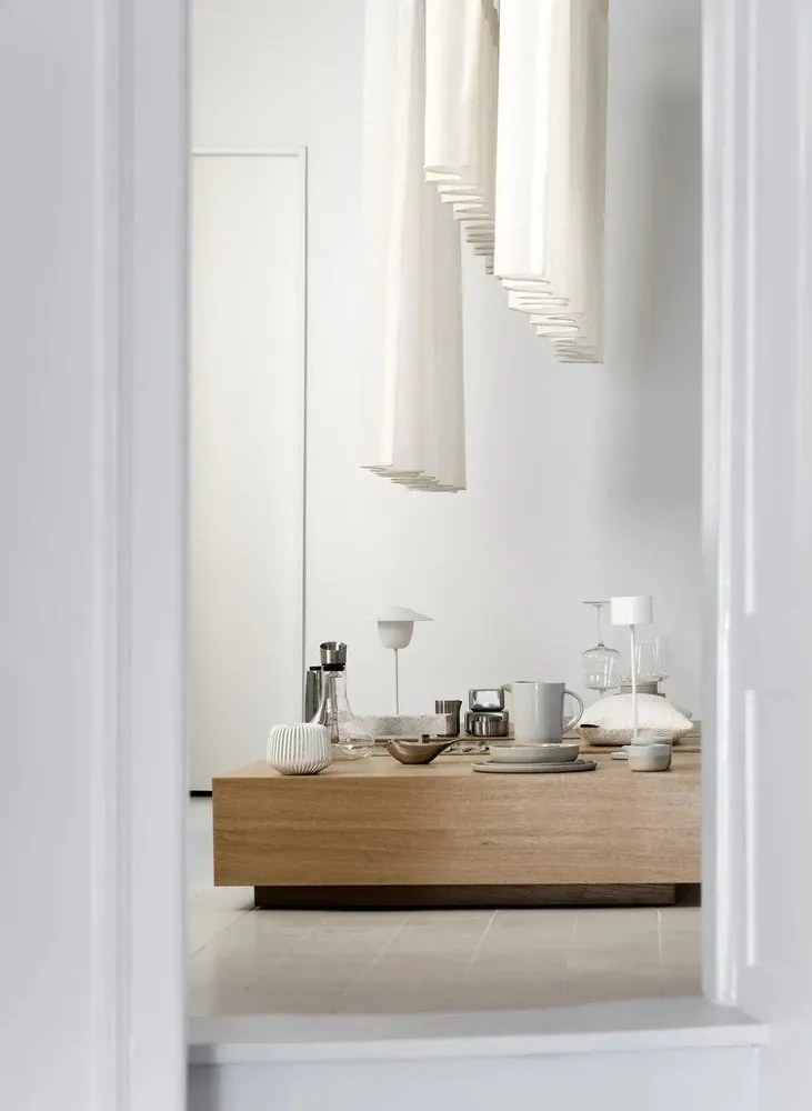 Farfurie gri deschis pentru servire din ceramică Sablo L – Blomus