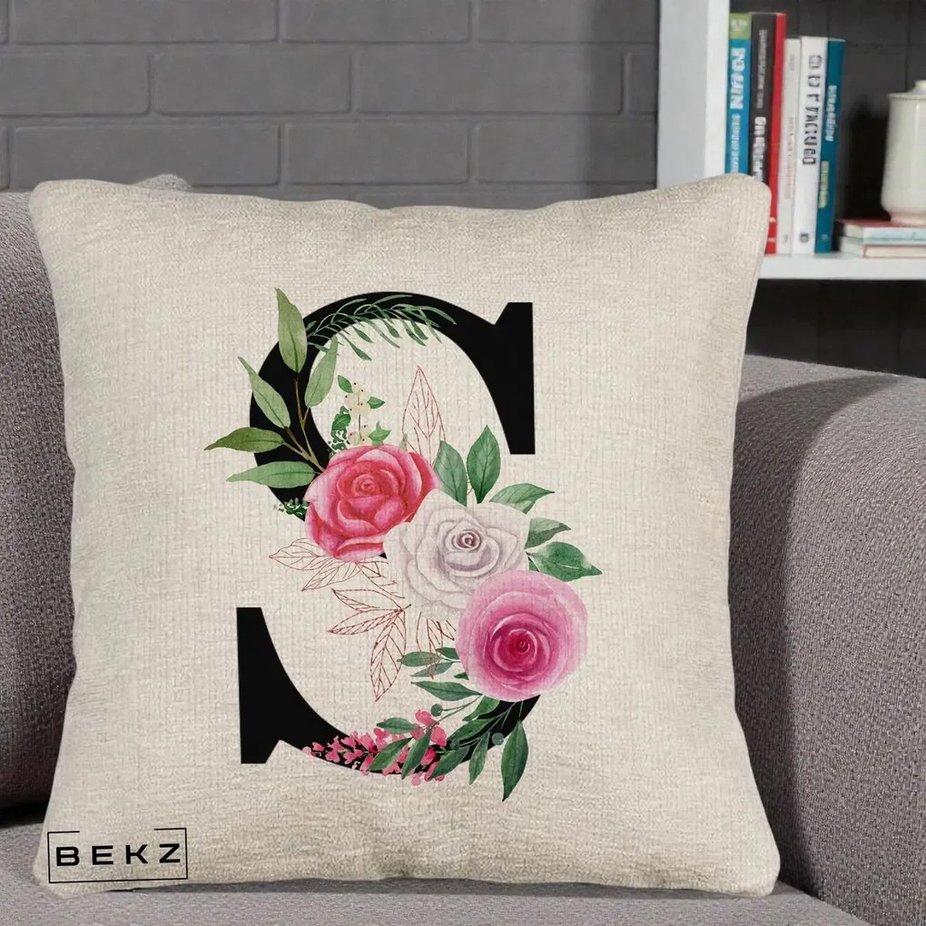 Cadou Personalizat - Perna Personalizata Monograma Florala Litera S, 40x40 cm, Bej Canapea, Husa Detasabila, Perna Inclusa, BEKZ®