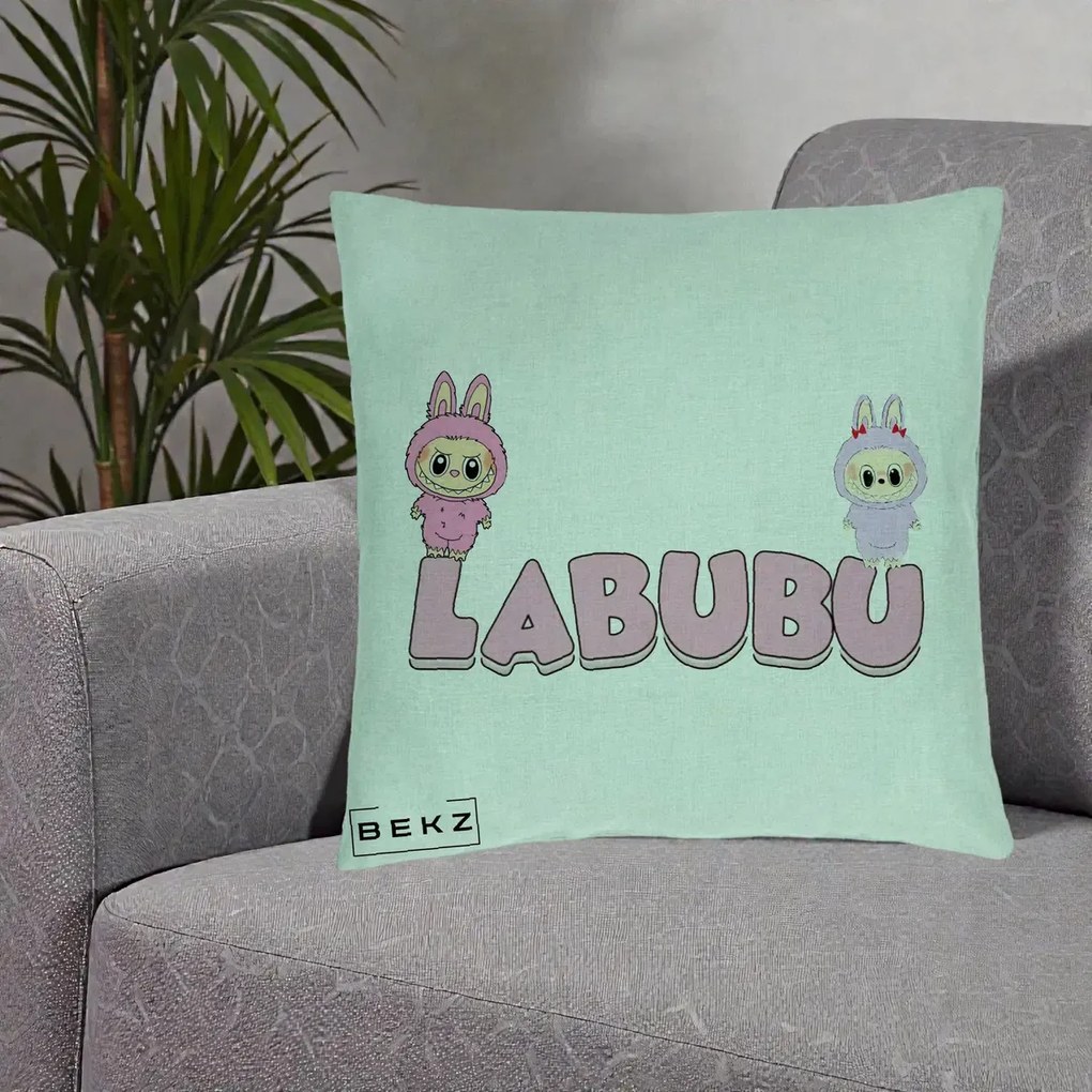 Perna Personalizata Labubu Duo Roz-Lila cu Text, 40x40 cm, Verde Menta, Husa Detasabila, Perna Inclusa, BEKZ®