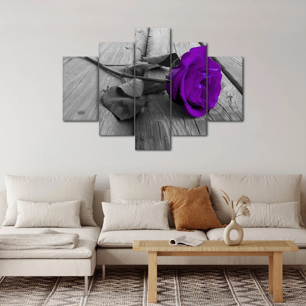 Tablou - Trandafir violet cu tulpina verde (150x105 cm)