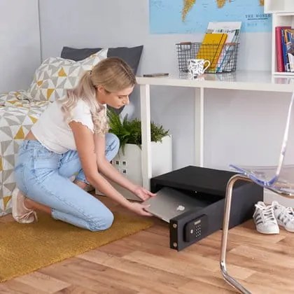 Seif birou YALE pentru laptop 17 "YLB200EB1