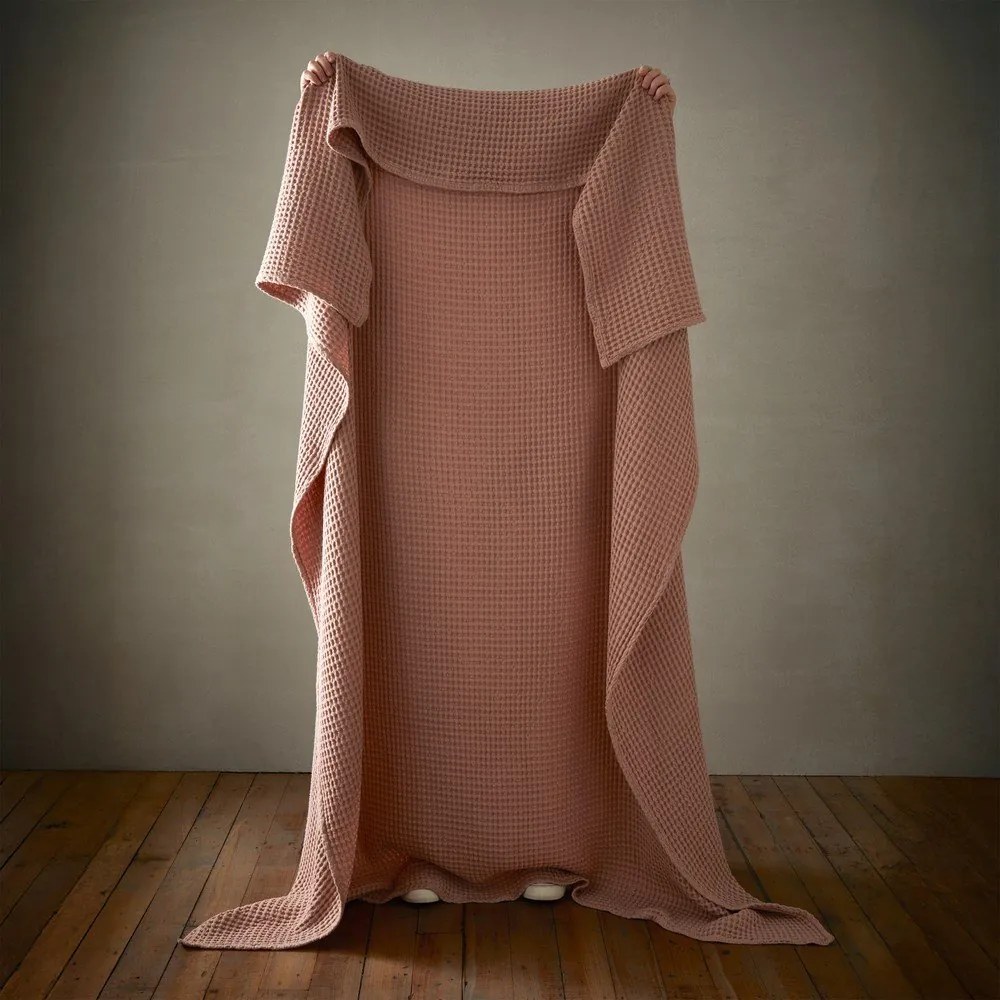 Pătură roz prăfuit din bumbac 150x200 cm Jaipur Chunky Waffle – Pineapple Elephant