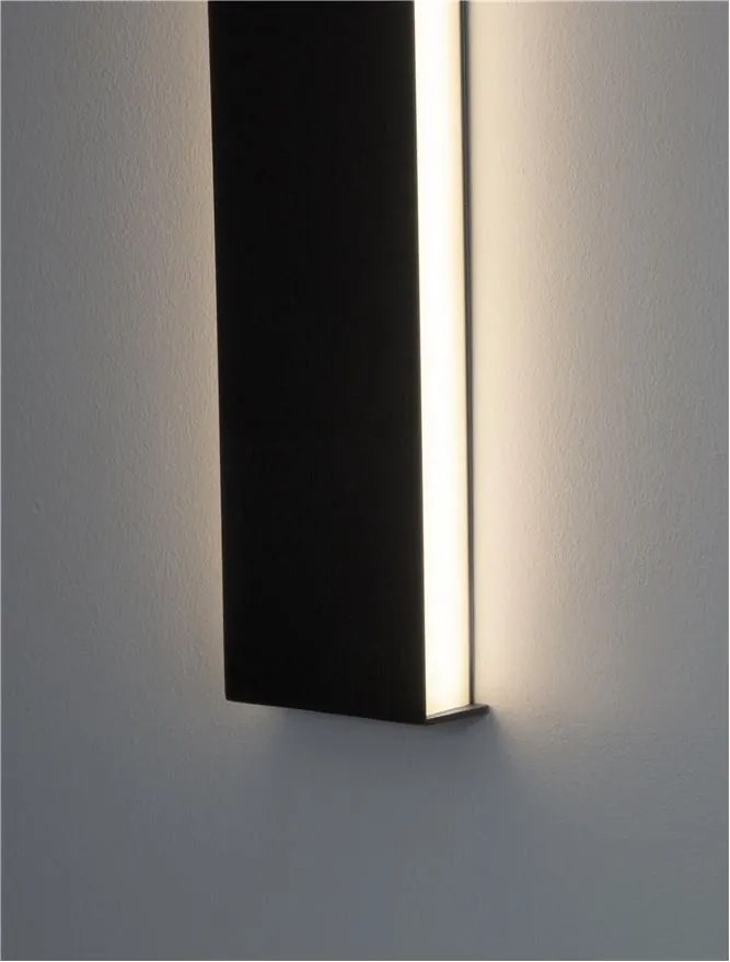 Aplica LED pentru baie cu protectie IP44 SELINE negru L-120cm