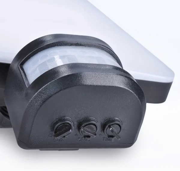 Solight WO785 - Proiector solar LED 11W cu senzor, 3,7V 4400mAh IP54