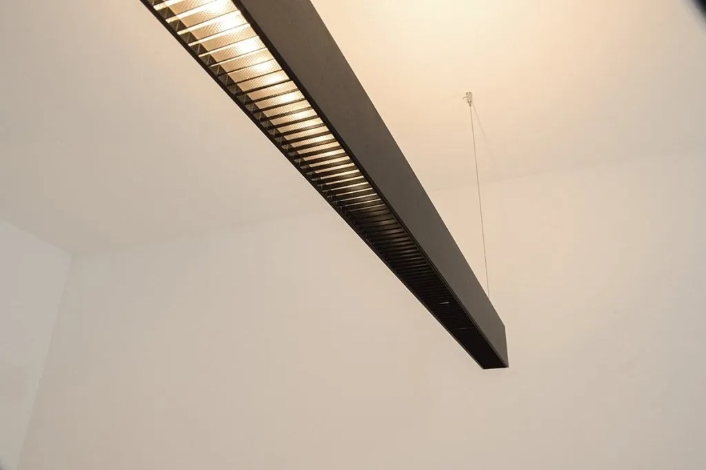 Lustra LED suspendata design liniar Wiley 54+40W