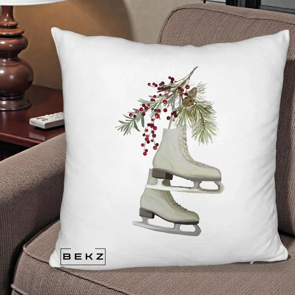 Perna Decorativa Patine cu Ramuri de Brad si Afine, 40x40 cm, Alb Pufos, Husa Detasabila, Perna Inclusa, BEKZ®