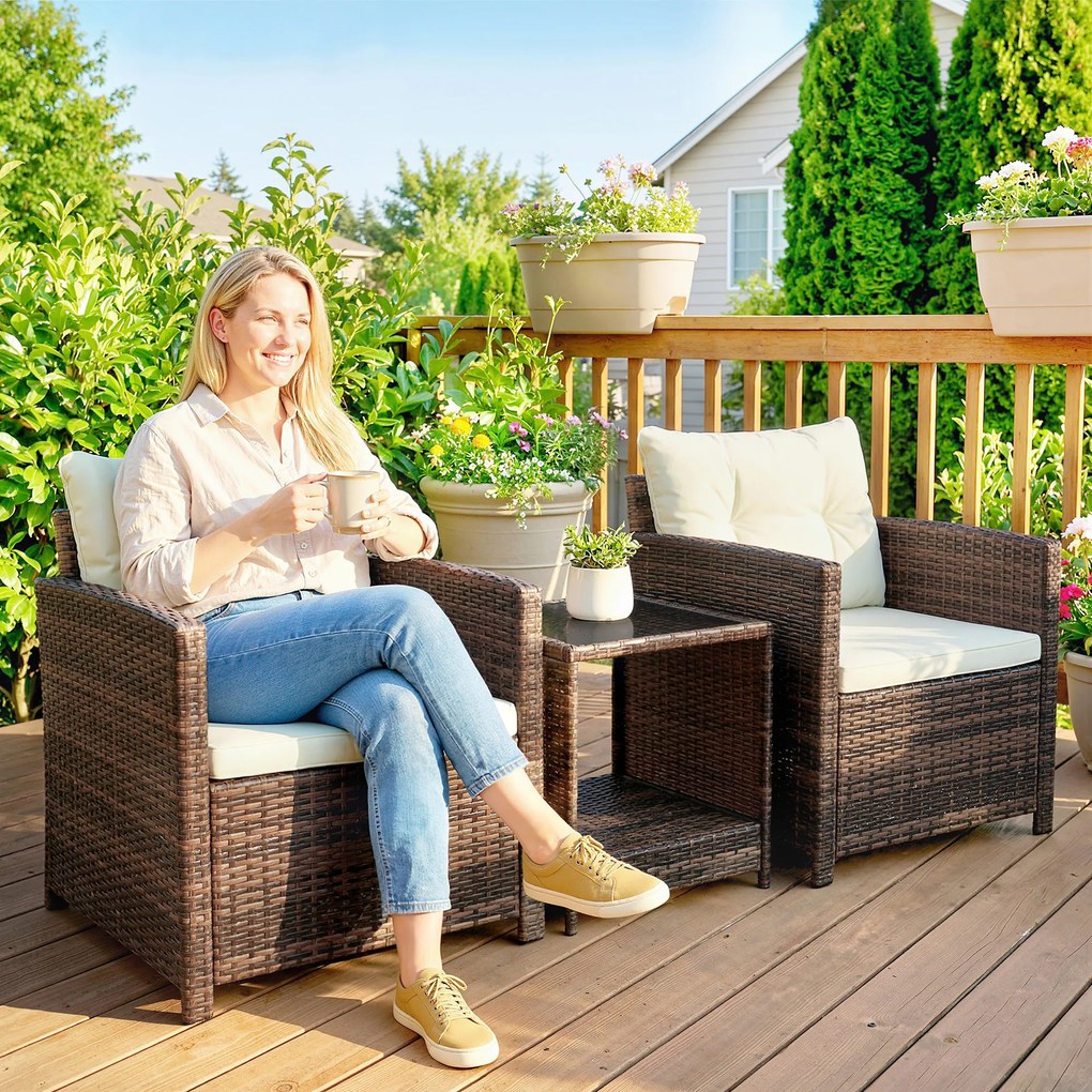 Outsunny Set Bistro pentru Exterior 3 Piese din Ratan cu Măsuță pe 2 Niveluri, Perne pentru Balcon și Terasă, Maro și Crem | Aosom Romania