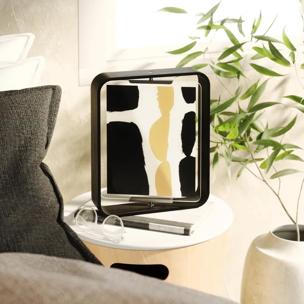 Ramă foto neagră cu picior de susținere din lemn 26x31,5 cm Bellwood – Umbra