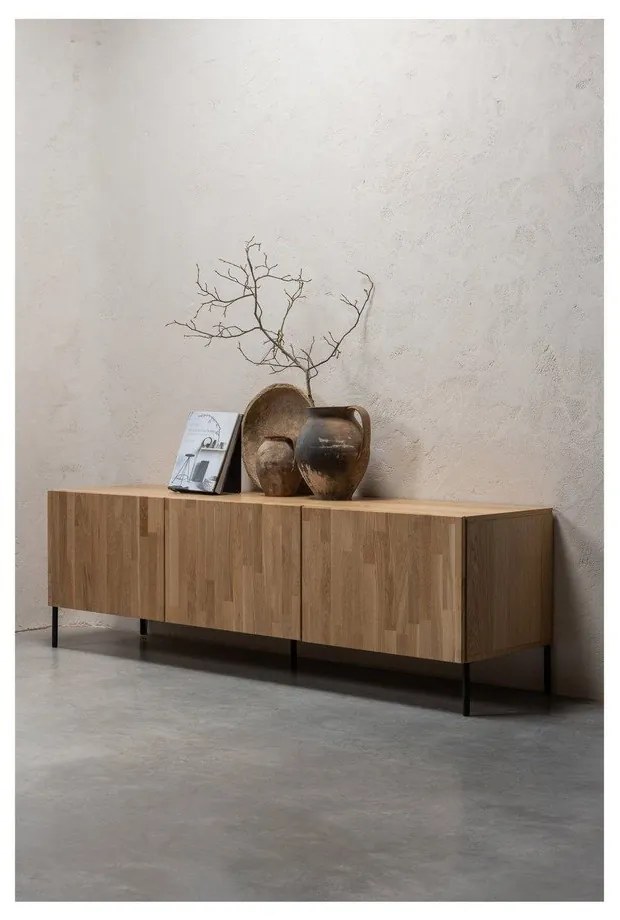 Comodă TV în culoare naturală din lemn de stejar 180x56x46 cm Bono – WOOOD