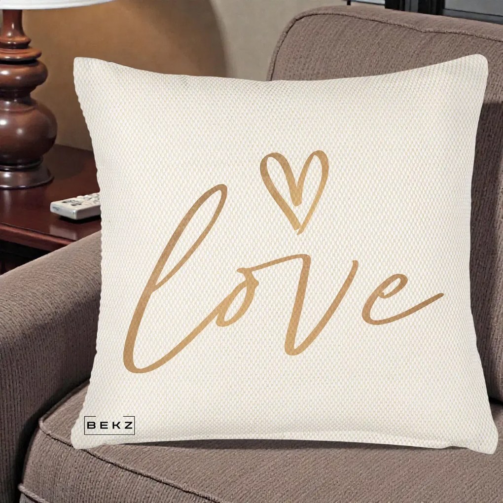 Perna Decorativa Love Caligrafie Aurie, 40x40 cm, Crem Reliefat, Husa Detasabila, Perna Inclusa, BEKZ®