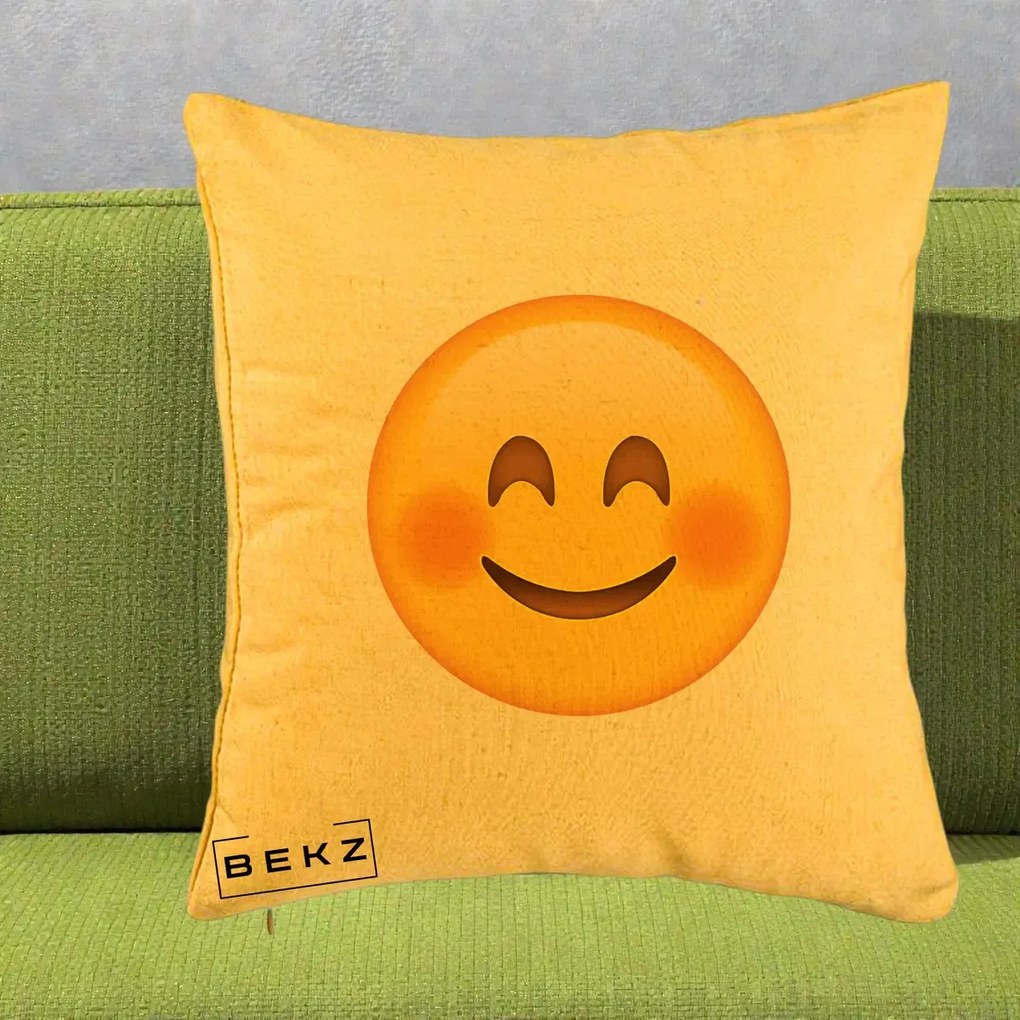Perna Decorativa Emoji Fericit Roscat, 40x40 cm, Galben, Husa Detasabila, Perna Inclusa, BEKZ®