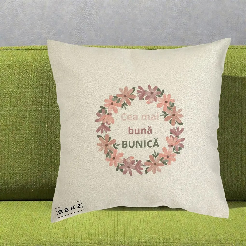 Cadou pentru Bunica - Perna Personalizata Cea Mai Buna Bunica Coronita Flori Roz, 40x40 cm, Ecru, Husa Detasabila, Perna Inclusa, BEKZ®