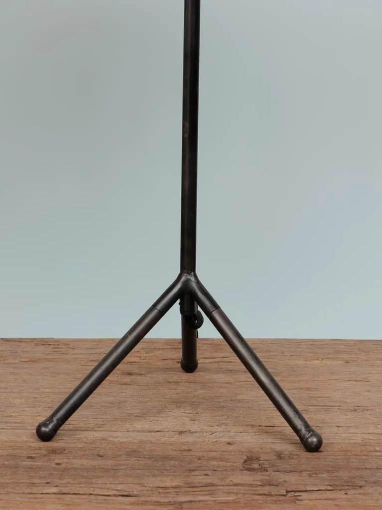 Lampa de masa, din iarba Moonj si baza metalica, Kenya