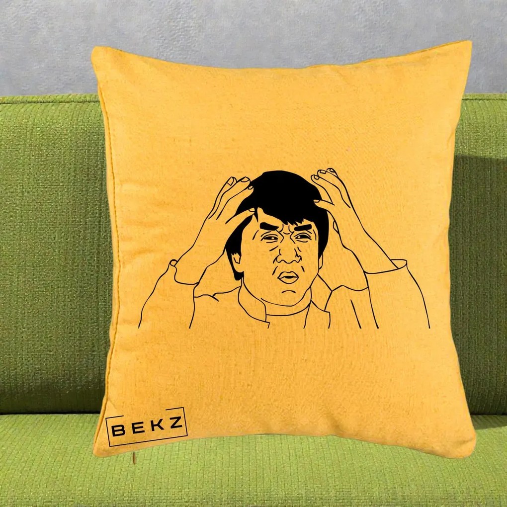 Perna Decorativa Jackie Chan WTF, 40x40 cm, Galben, Husa Detasabila, Perna Inclusa, BEKZ®
