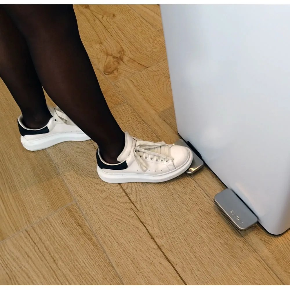 Coș de gunoi alb mat pentru reciclare/cu pedală 2x20 l din oțel Aliya – Spirella