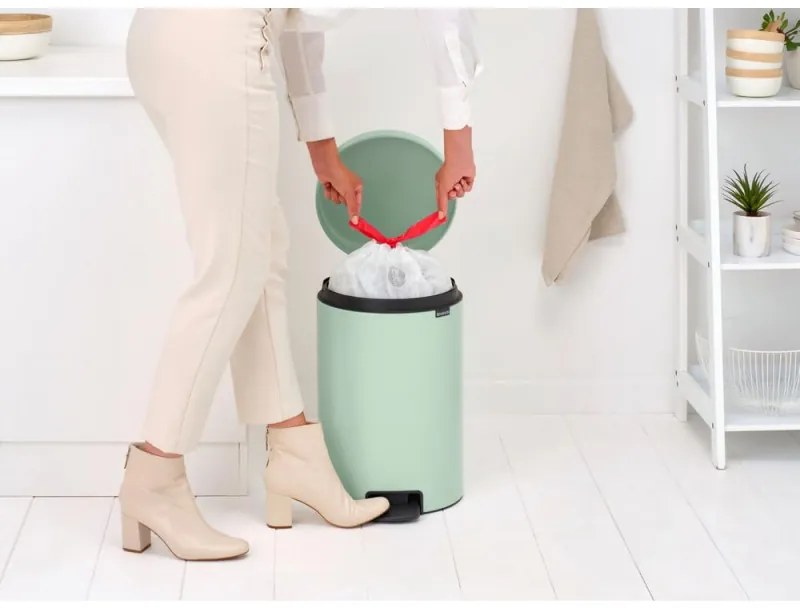 Cos de gunoi cu pedala Brabantia NewIcon 1008847, 20 L, Inchidere lina, Baza antiderapanta, Verde deschis