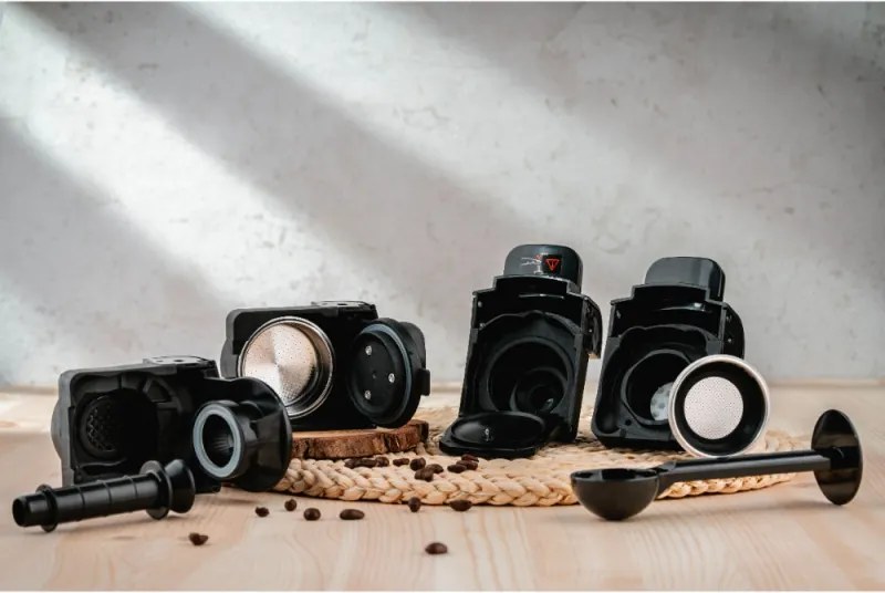 La mâna a doua: Espressor cafea macinata si capsule 8в1 Oliver Voltz OV51171B5, 1450W, 19 bar, Negru/Rosu