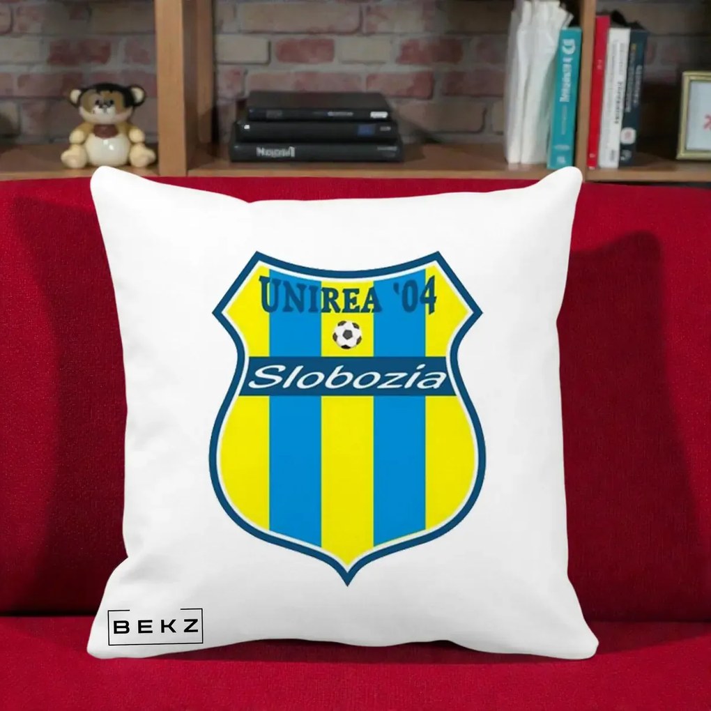 Perna Personalizata Unirea '04 Slobozia Fotbal, 40x40 cm, Alba Mata, Husa Detasabila, Perna Inclusa, BEKZ®