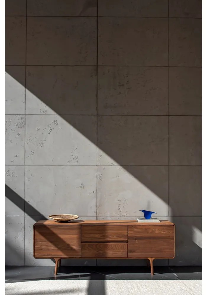 Comodă TV maro din lemn de nuc 180x65x45 cm Fawn – Gazzda