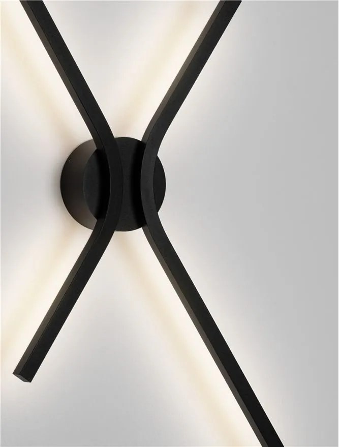 Aplica de perete LED CCT design modern AKRO negru