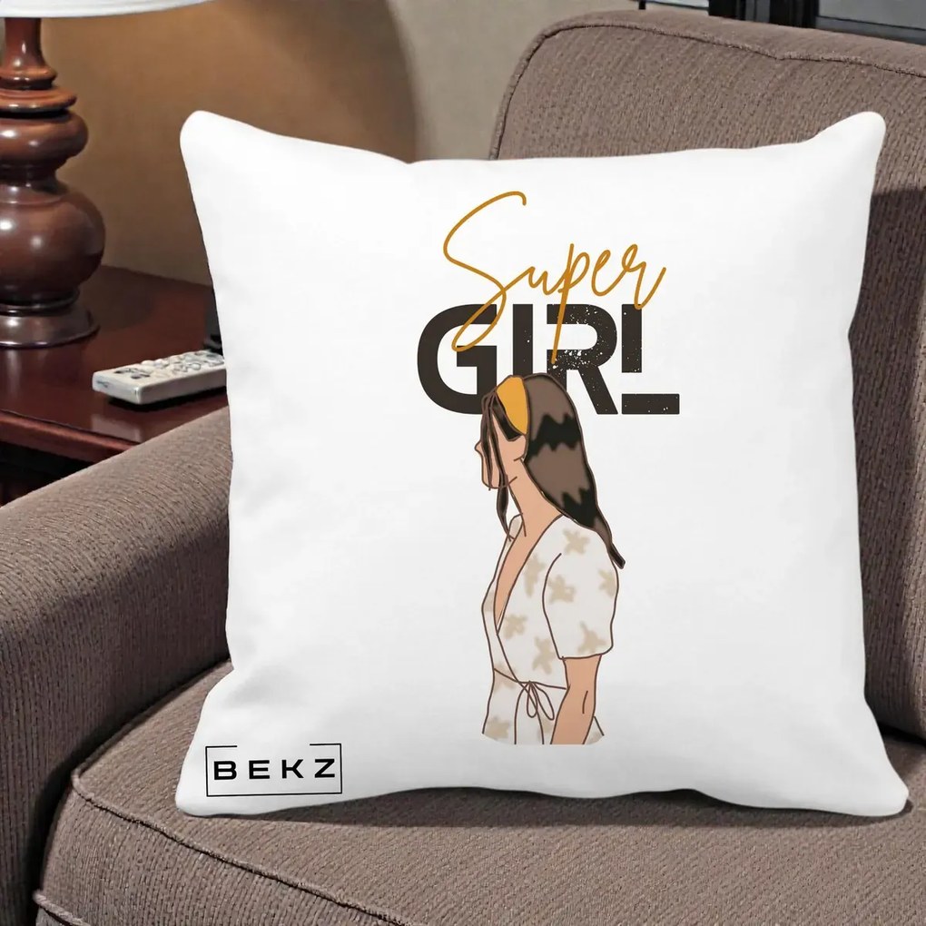 Perna Decorativa Super Girl Aesthetic, 40x40 cm, Alba Mata, Husa Detasabila, Perna Inclusa, BEKZ®