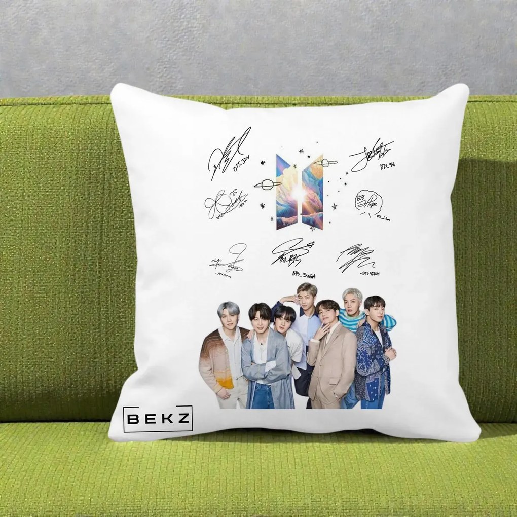 Perna Personalizata K-pop BTS Autografe Toti Membrii Fotografie, 40x40 cm, Alba Mata, Husa Detasabila, Perna Inclusa, BEKZ®