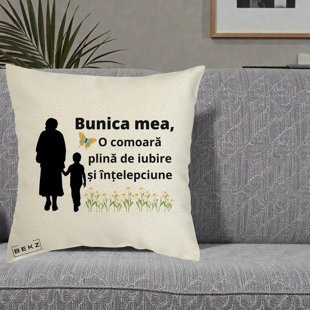 Cadou pentru Bunica - Perna Personalizata Bunica Mea Comoara cu Fluture si Baietel, 40x40 cm, Ecru, Husa Detasabila, Perna Inclusa, BEKZ®