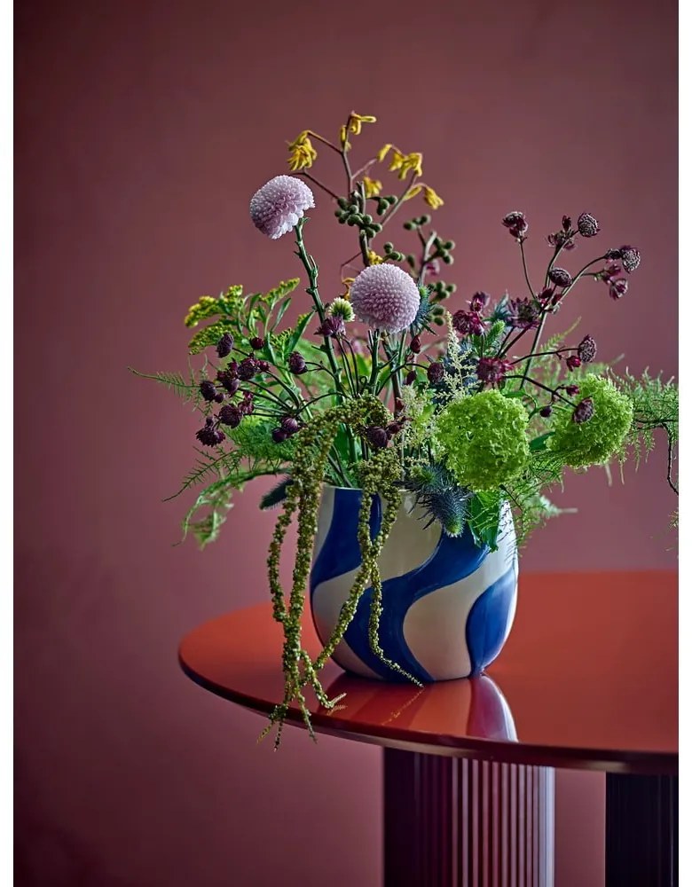 Masă de dining rotundă cu aspect lucios ø 110 cm Della – Bloomingville