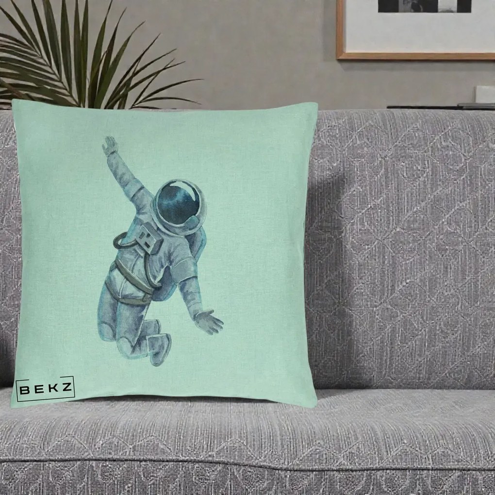 Perna Decorativa Astronaut Acuarela Zbor, 40x40 cm, Verde Menta, Husa Detasabila, Perna Inclusa, BEKZ®