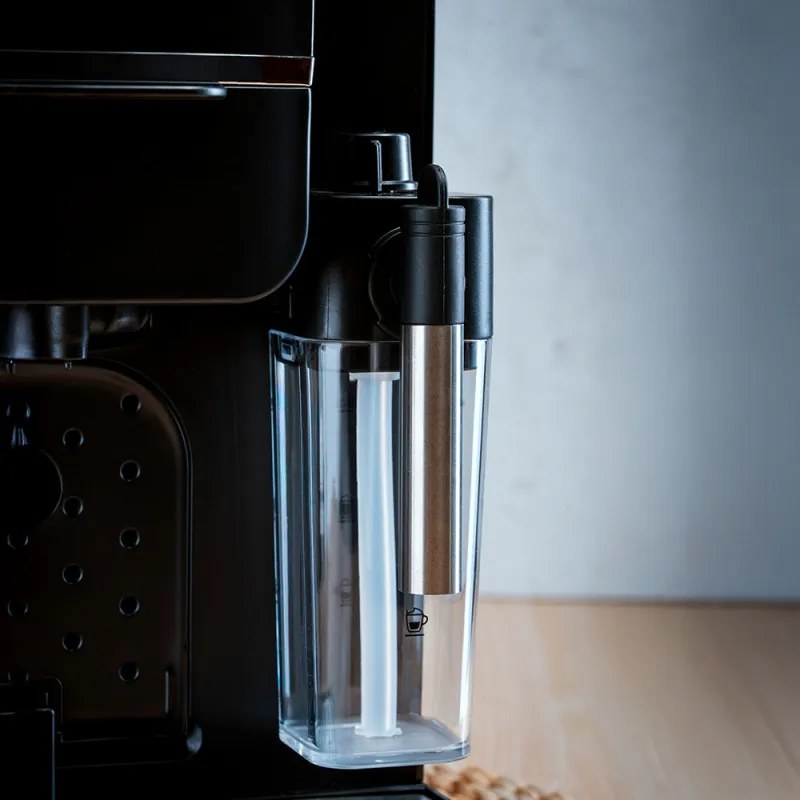 La mâna a doua: Espressor capsule si cafea macinata 8in1 Oliver Voltz OV51171I5, 1350W, 20 bar, Spumare lapte, Negru
