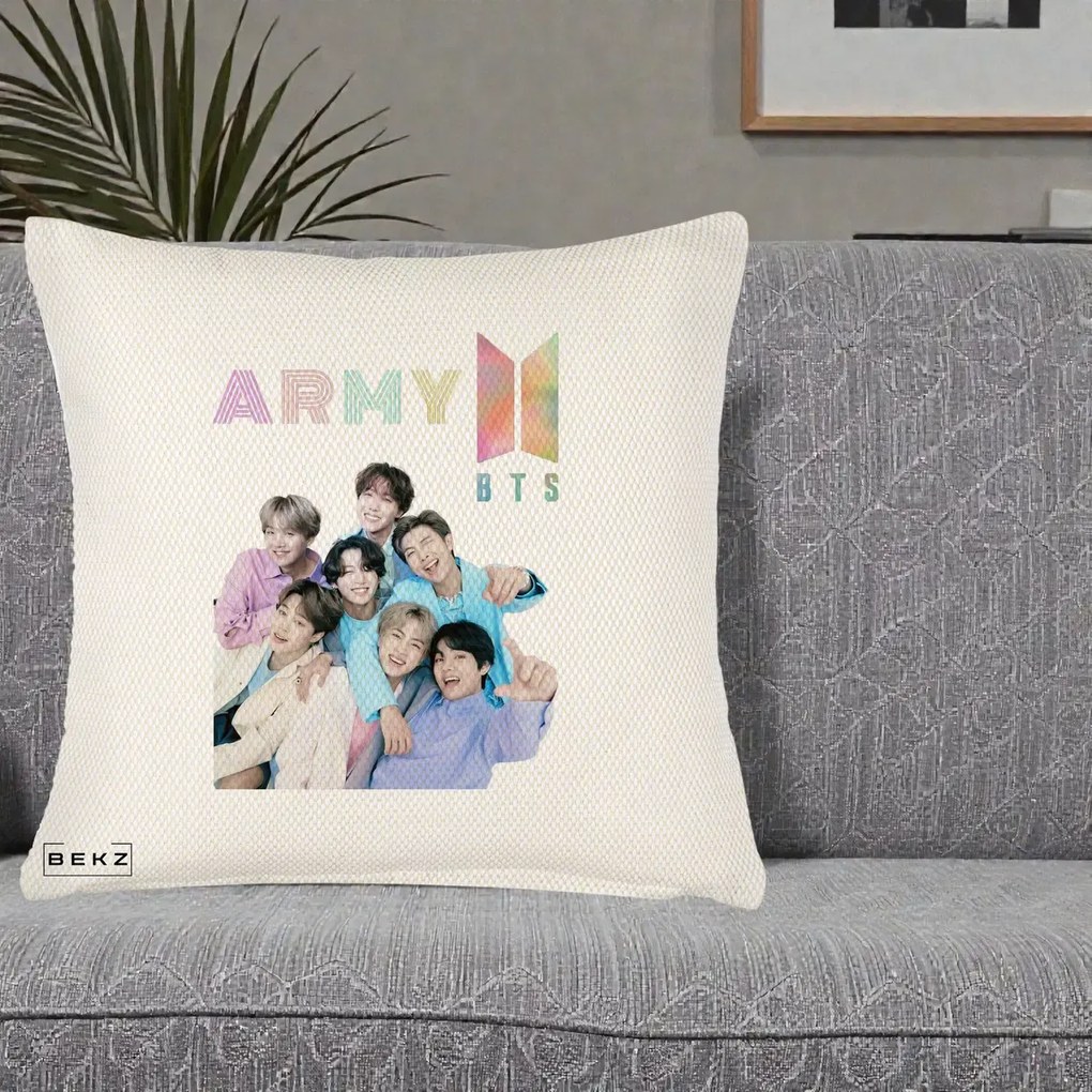 Perna Personalizata K-pop BTS ARMY Fotografie Grup Veseli, 40x40 cm, Crem Reliefat, Husa Detasabila, Perna Inclusa, BEKZ®
