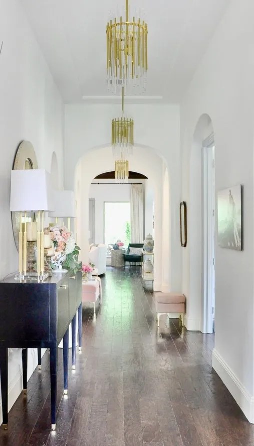 Lustra suspendata LUX, design elegant, WALLIS alama antichizata, cu 6 surse de lumina
