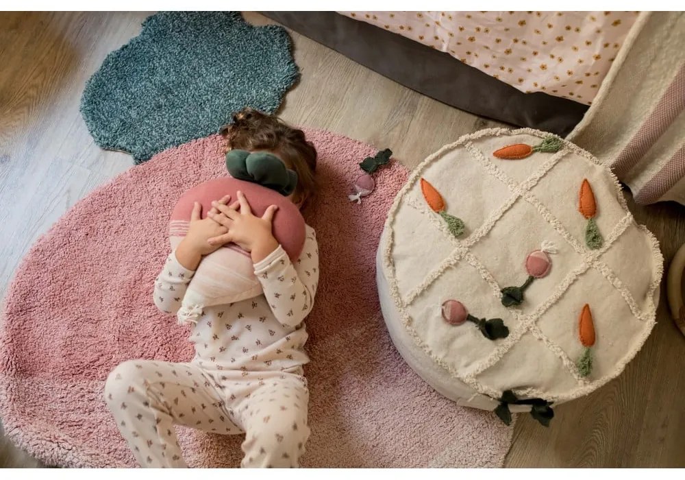 Pernă pentru copii Ramona the Radish – Lorena Canals