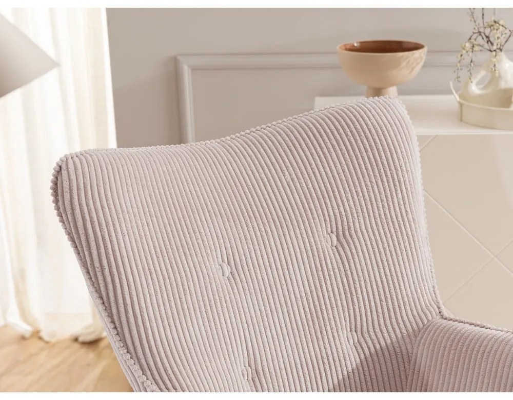 Fotoliu cu taburet roz deschis cu tapițerie din catifea reiată Niko – Ropez