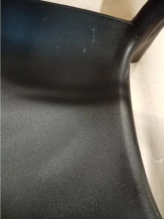 OFERTA Scaun din plastic negru KATO calitatea a II-a