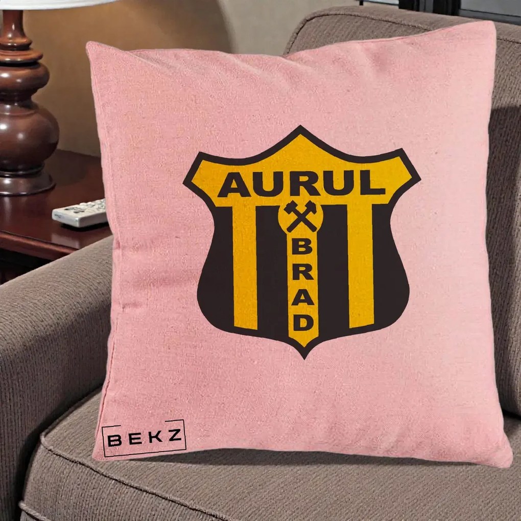 Perna Personalizata Aurul Brad Fotbal, 40x40 cm, Roz, Husa Detasabila, Perna Inclusa, BEKZ®